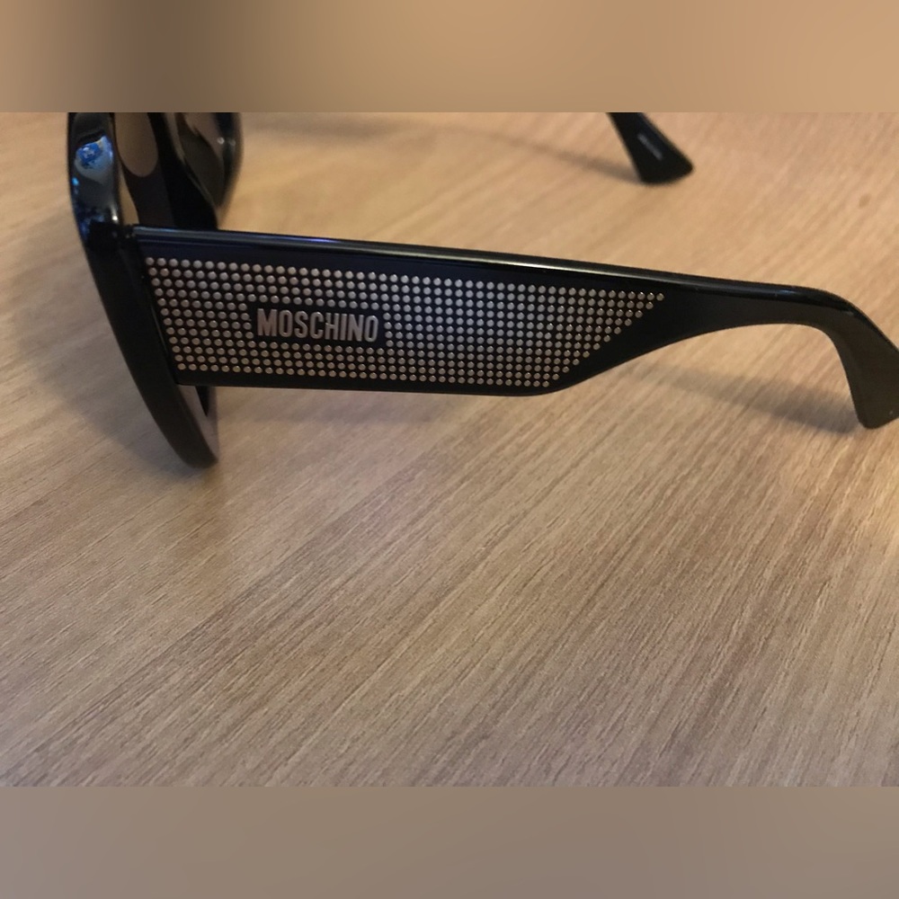 Moschino NWOT square sunglasses - Picture 4 of 7